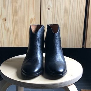 Frye Nora black leather booties